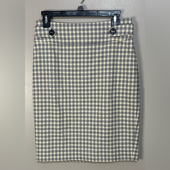 DKNY Yellow Black and White Plaid Mini Skirt Lined Back Split Size 4 - Picture 1 of 9